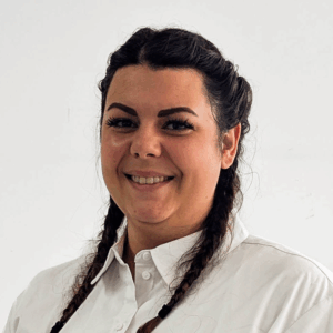 Madeleine Schwab, Serviceassistentin